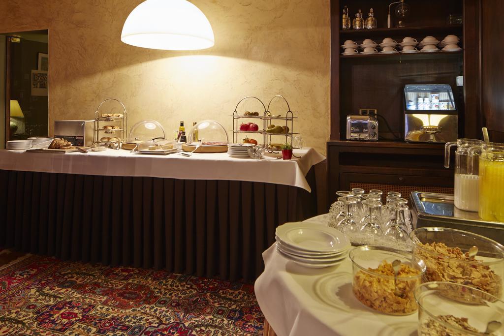 Hotel Ter Driezen Тюрнхаут Экстерьер фото